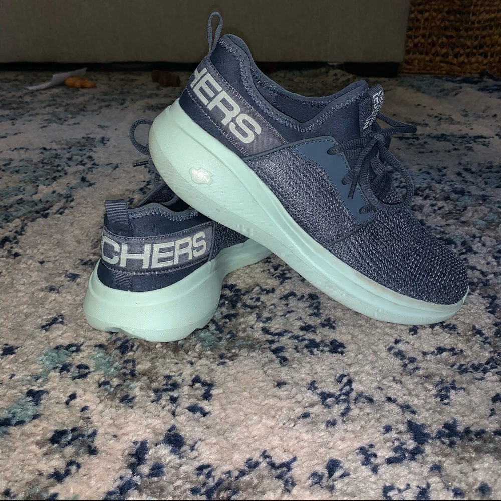 SKECHERS Go Run Women’s sneakers